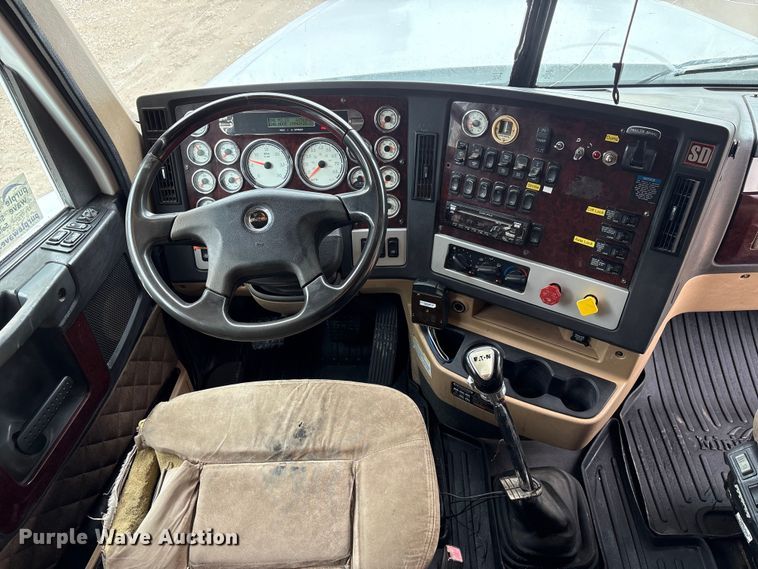 image for item DO5232 2012 Freightliner Coronado semi truck
