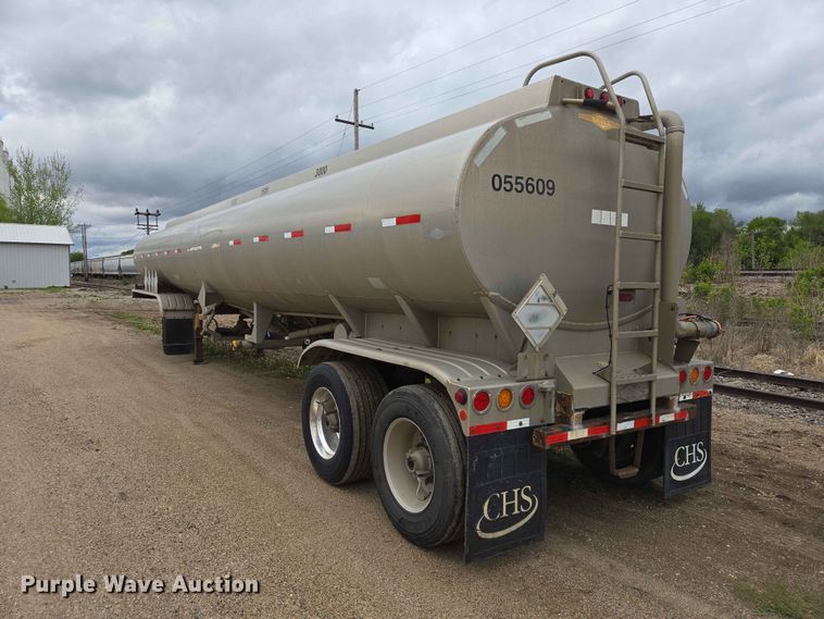 image for item DP8917 2005 Beall BAST-95-4-DC tank trailer
