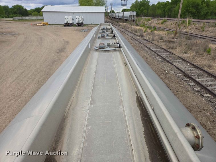 image for item DP8917 2005 Beall BAST-95-4-DC tank trailer