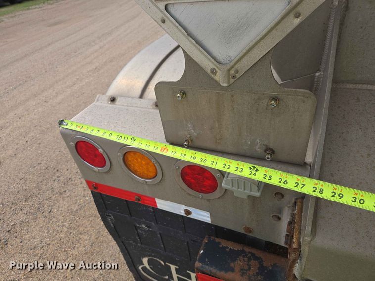 image for item DP8917 2005 Beall BAST-95-4-DC tank trailer