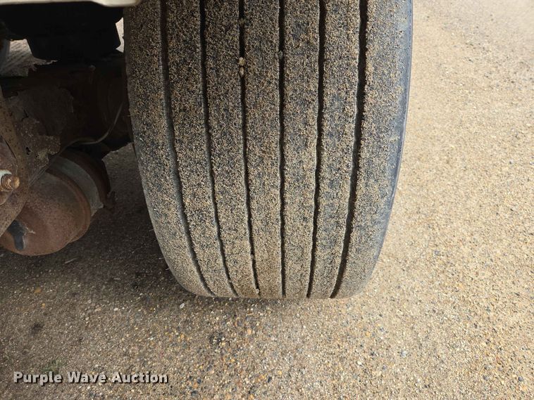image for item DP8917 2005 Beall BAST-95-4-DC tank trailer