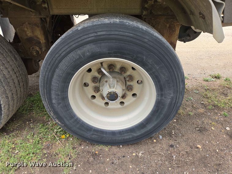 image for item DP8917 2005 Beall BAST-95-4-DC tank trailer