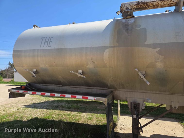 image for item DP8921 2012 CEI AT35HCL feed delivery trailer