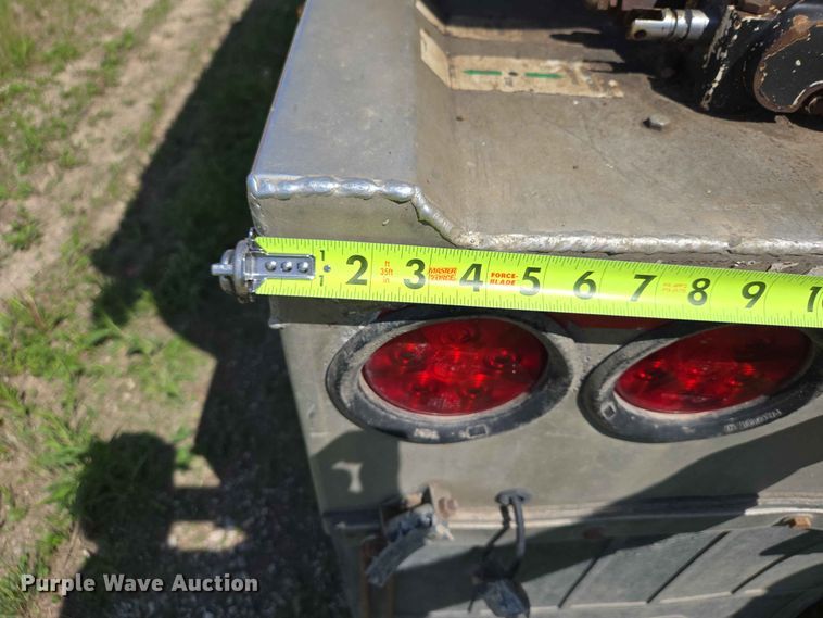 image for item DP8921 2012 CEI AT35HCL feed delivery trailer