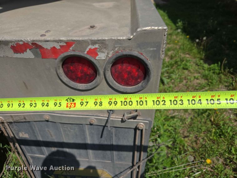 image for item DP8921 2012 CEI AT35HCL feed delivery trailer