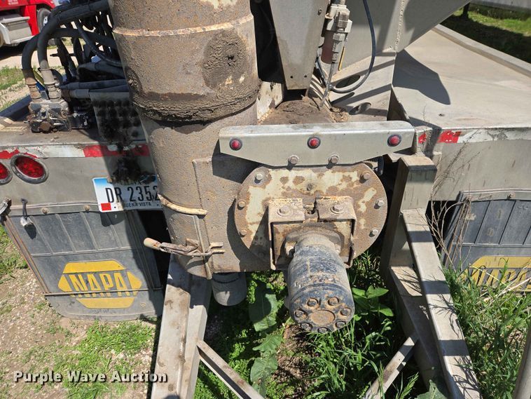 image for item DP8921 2012 CEI AT35HCL feed delivery trailer