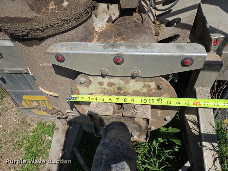 image for item DP8921 2012 CEI AT35HCL feed delivery trailer
