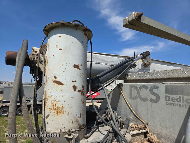 image for item DP8921 2012 CEI AT35HCL feed delivery trailer