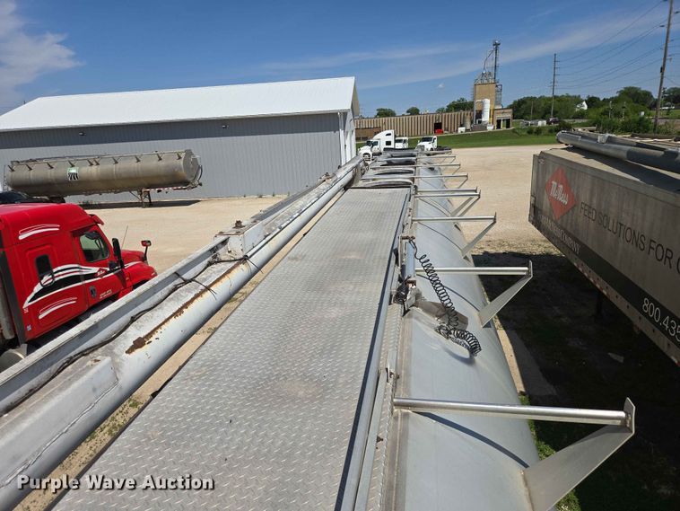 image for item DP8921 2012 CEI AT35HCL feed delivery trailer