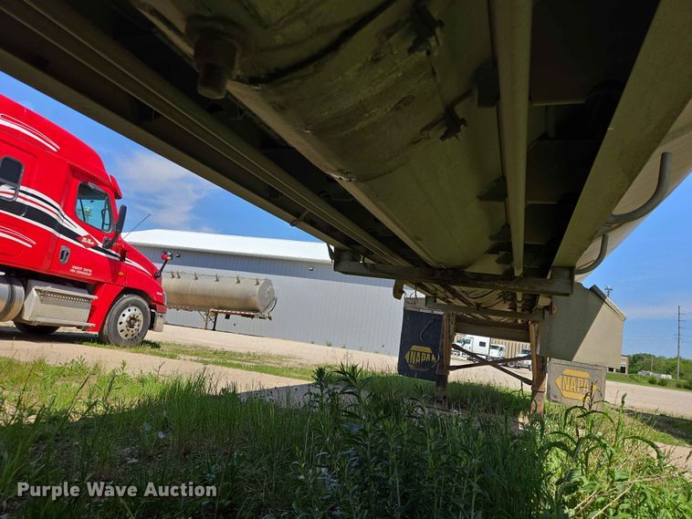 image for item DP8921 2012 CEI AT35HCL feed delivery trailer
