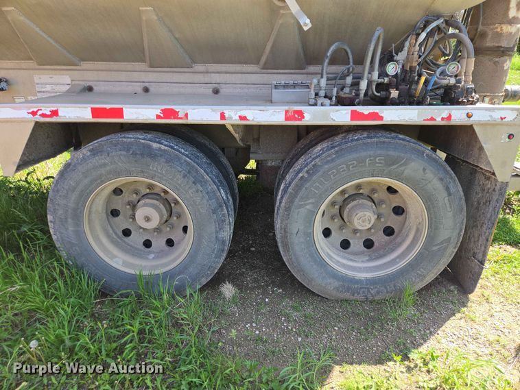 image for item DP8921 2012 CEI AT35HCL feed delivery trailer