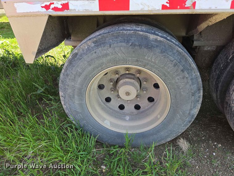 image for item DP8921 2012 CEI AT35HCL feed delivery trailer