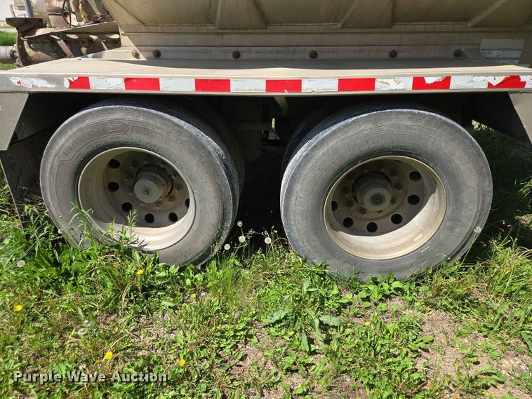 image for item DP8921 2012 CEI AT35HCL feed delivery trailer