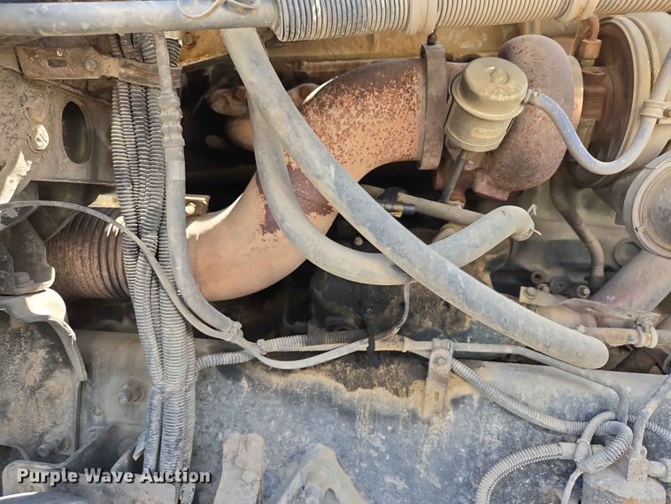 image for item DP8922 2013 Freightliner Coronado semi truck