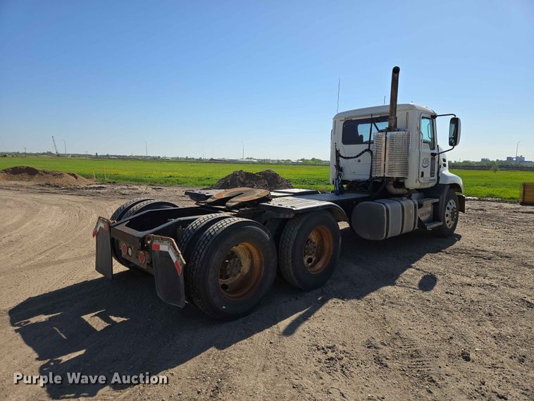 image for item DP8928 2012 Mack CXU613 semi truck