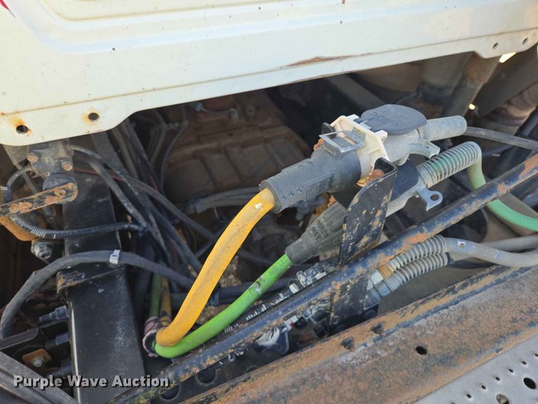 image for item DP8928 2012 Mack CXU613 semi truck