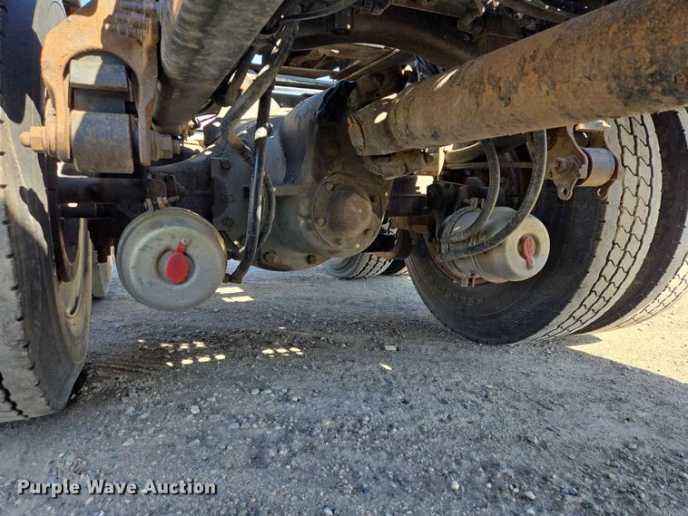image for item DP8928 2012 Mack CXU613 semi truck