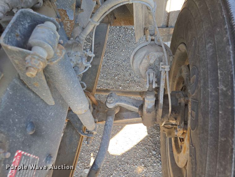 image for item DP8928 2012 Mack CXU613 semi truck