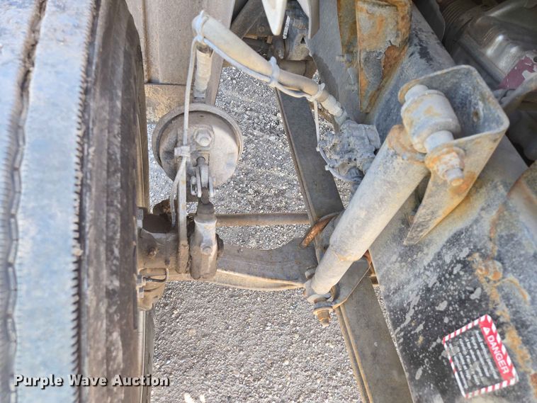 image for item DP8928 2012 Mack CXU613 semi truck
