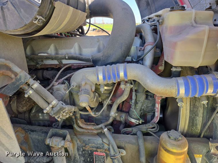 image for item DP8928 2012 Mack CXU613 semi truck