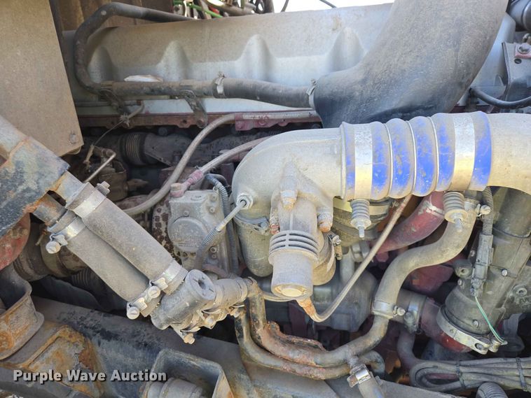 image for item DP8928 2012 Mack CXU613 semi truck
