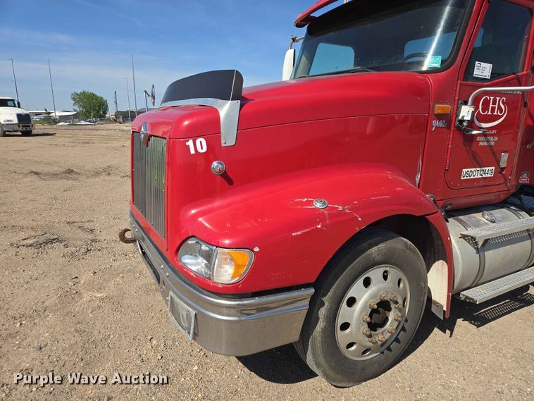 image for item DP8929 2007 International 9400i semi truck