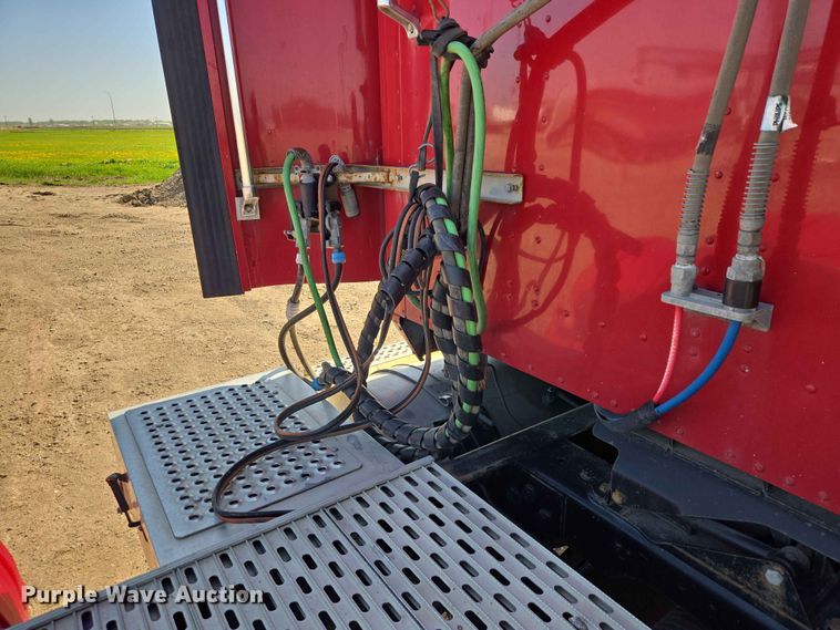 image for item DP8929 2007 International 9400i semi truck
