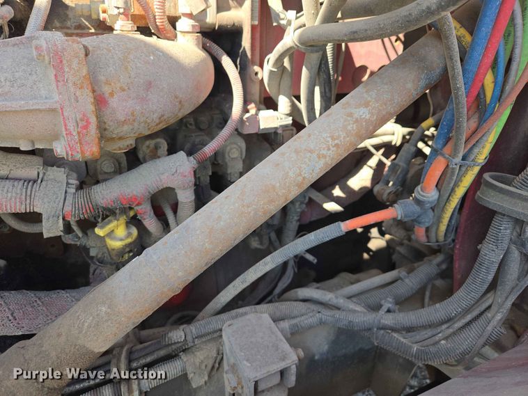 image for item DP8929 2007 International 9400i semi truck