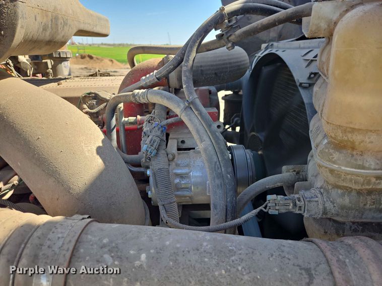 image for item DP8929 2007 International 9400i semi truck