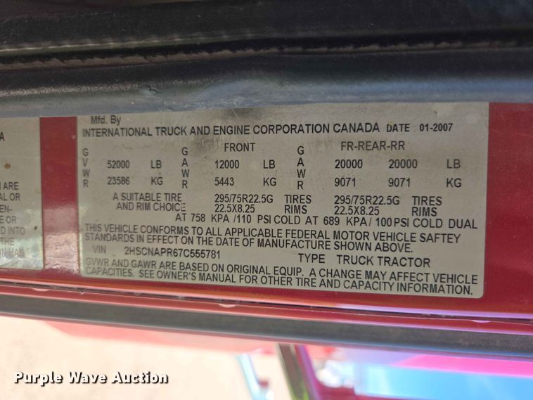 image for item DP8929 2007 International 9400i semi truck