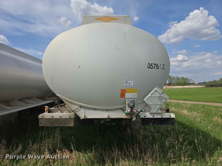 image for item DP8932 2005 Beall BAST-115-4-SB tank trailer