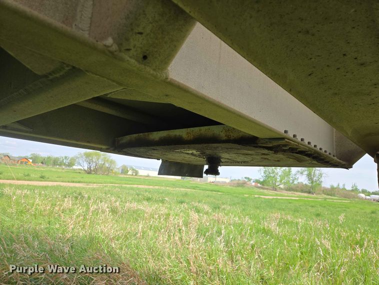 image for item DP8932 2005 Beall BAST-115-4-SB tank trailer