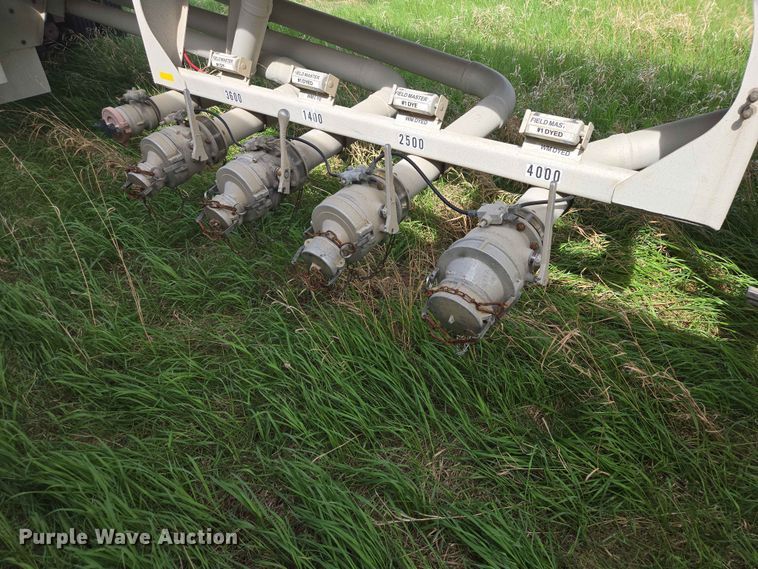 image for item DP8932 2005 Beall BAST-115-4-SB tank trailer