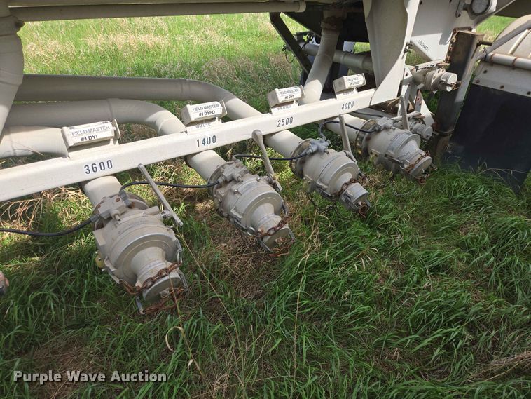 image for item DP8932 2005 Beall BAST-115-4-SB tank trailer