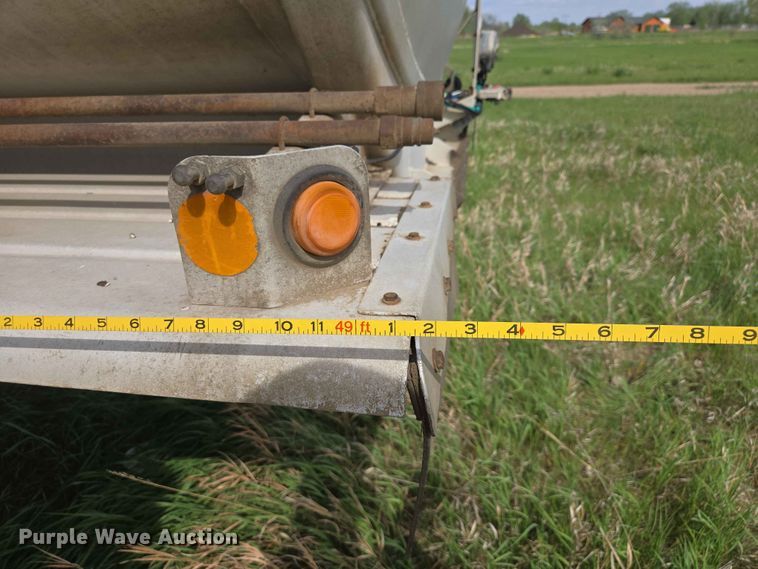 image for item DP8932 2005 Beall BAST-115-4-SB tank trailer