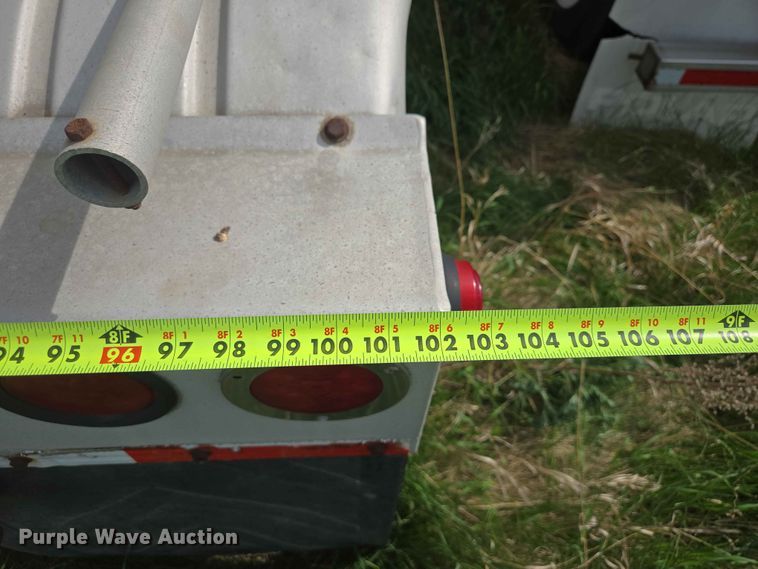 image for item DP8932 2005 Beall BAST-115-4-SB tank trailer