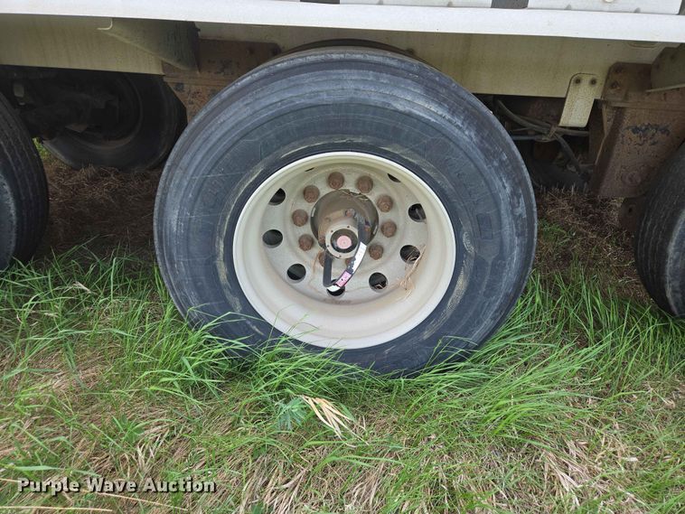image for item DP8932 2005 Beall BAST-115-4-SB tank trailer