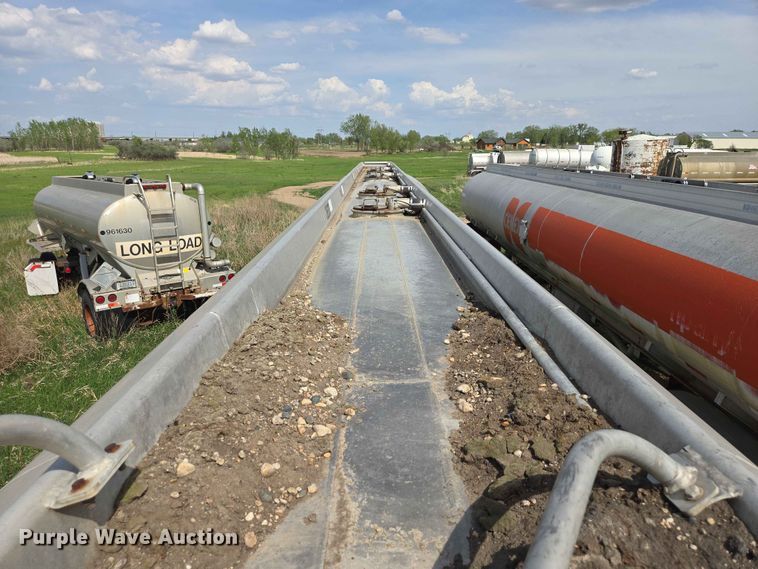 image for item DP8934 2004 Beall BAST-115-4-SB tank trailer