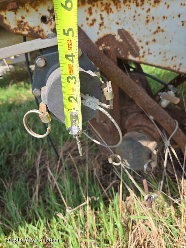 image for item DP8935 1979 Trailmobile tank trailer