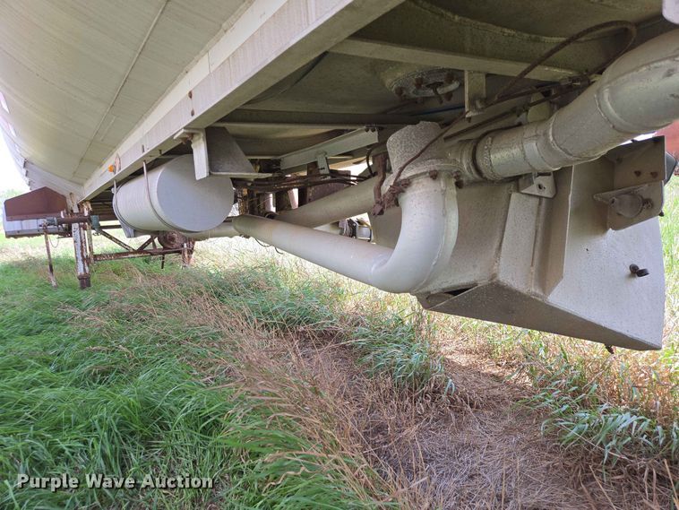 image for item DP8935 1979 Trailmobile tank trailer