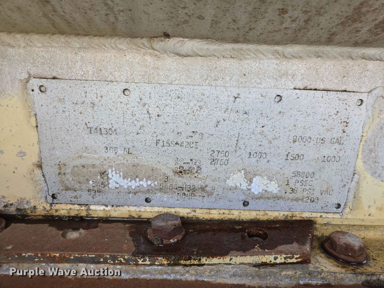 image for item DP8935 1979 Trailmobile tank trailer