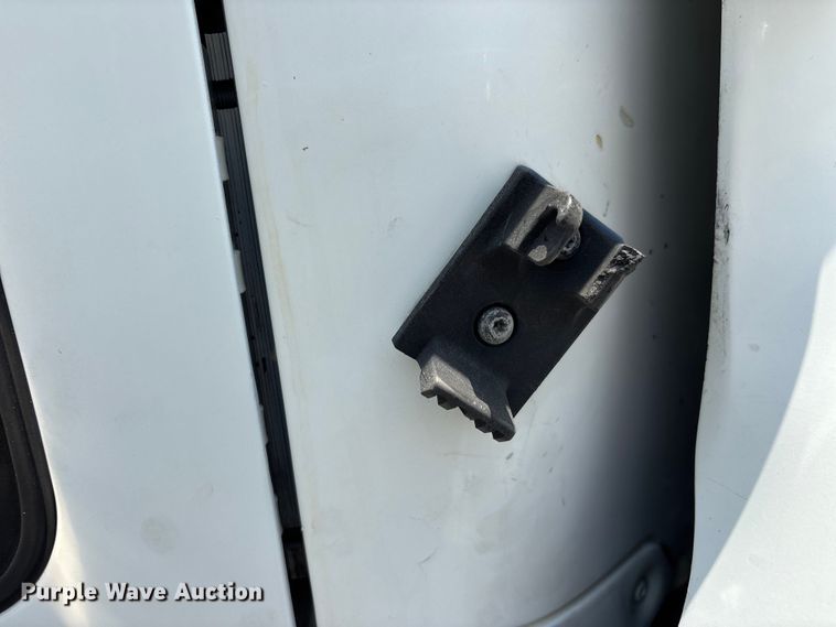 image for item DV4347 2015 Mack CXU semi truck