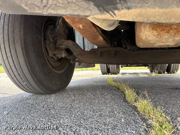 image for item DV4347 2015 Mack CXU semi truck