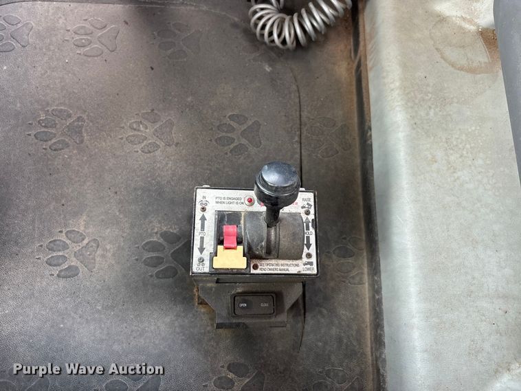image for item DV4347 2015 Mack CXU semi truck