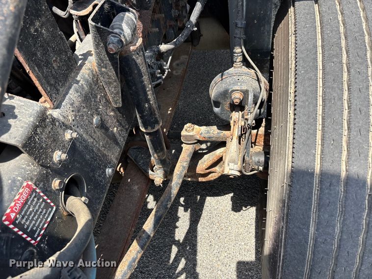 image for item DV4347 2015 Mack CXU semi truck