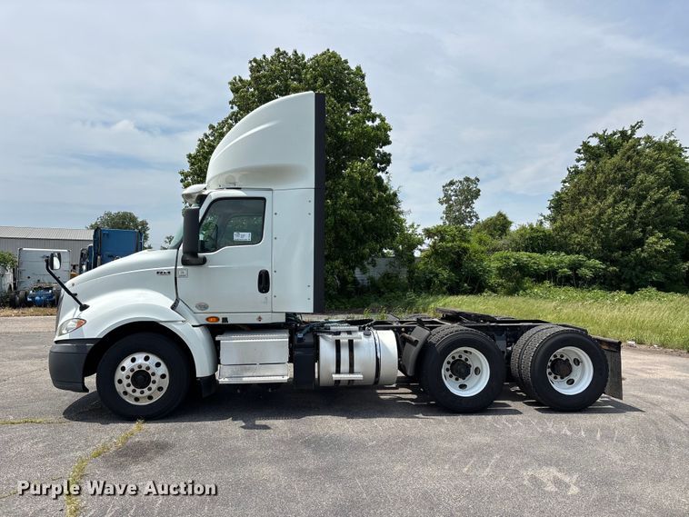 image for item DV4348 2018 International RH613 semi truck