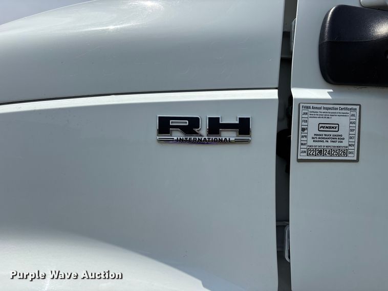 image for item DV4348 2018 International RH613 semi truck