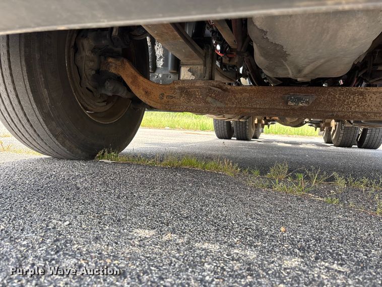 image for item DV4348 2018 International RH613 semi truck