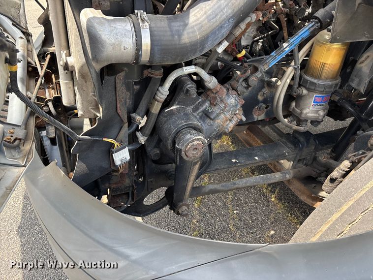 image for item DV4348 2018 International RH613 semi truck