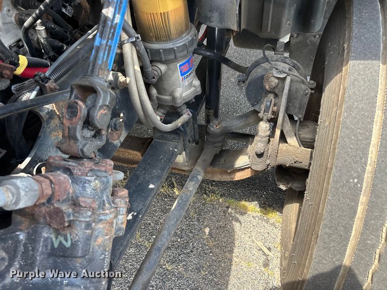 image for item DV4348 2018 International RH613 semi truck